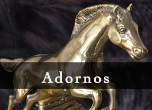 Adornos