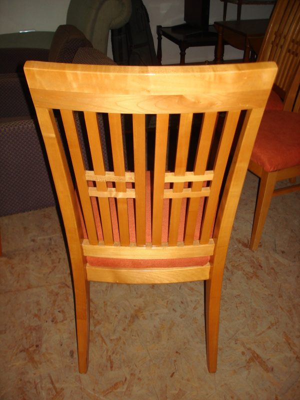4 SILLAS ESTILO INGLES MADE IN USA TAPIZADAS A NUEVO. COD: 35605/45607/56817 - Image 7