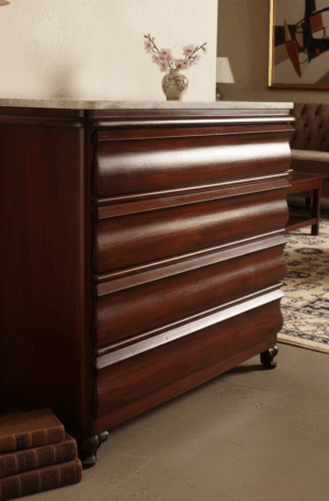 COMODA COLONIAL  CON MARMOL CARRARA , PRINCIPIOS DEL 1900. COD: 67701