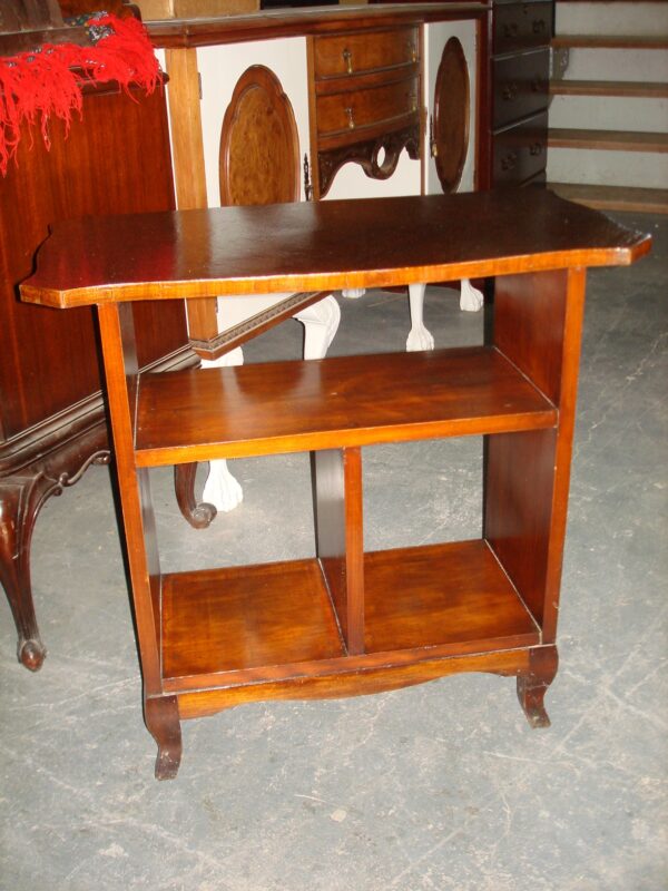 MESA ANTIGUA DE TV O MESA AUXILIAR ESTILO FRANCES . COD: 37409 - Image 4