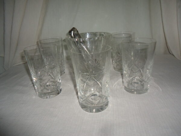 JUEGO DE HIELERA Y 6 VASOS DE CRISTAL TALLADO INCLUYE PINZA. COD: 71104 - Image 4