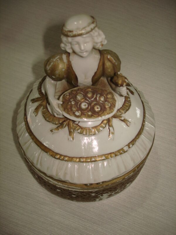 ALHAJERO PORCELANA ALEMANA CON FIGURA DAMA ANTIGUA. COD: 51304 - Image 3