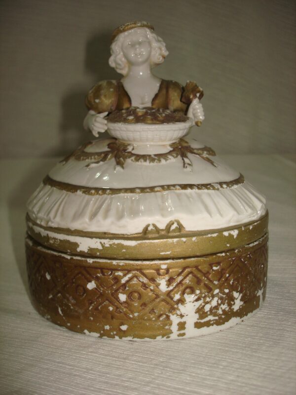 ALHAJERO PORCELANA ALEMANA CON FIGURA DAMA ANTIGUA. COD: 51304 - Image 4