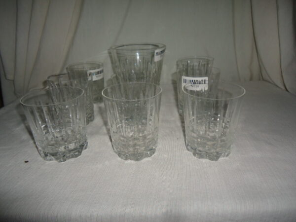 JUEGO DE HIELERA Y 8 VASOS DE CRISTAL TALLADO PARA WHISKY. COD: 72010 - Image 4