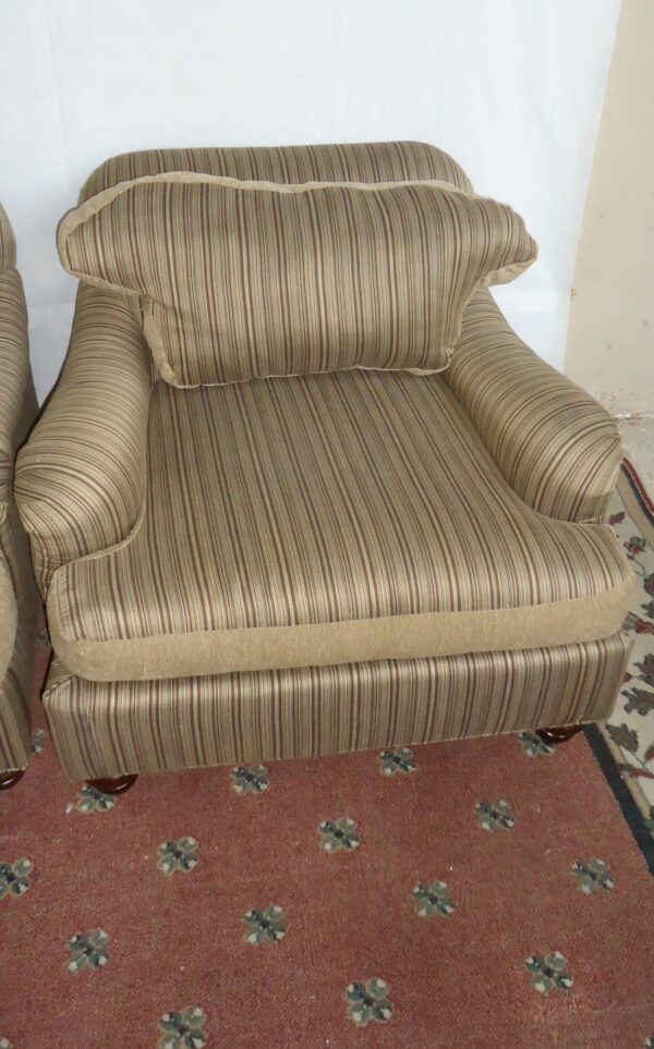 2 SILLONES DE LIVING ESTILO INGLES MADE IN USA SILLON. COD: 76105 - Image 5