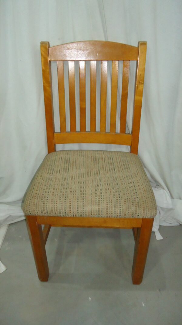 SILLA MADE IN USA EN MADERA DE CEREZO IDEAL SALA O ESCRITORIO. COD: 77806