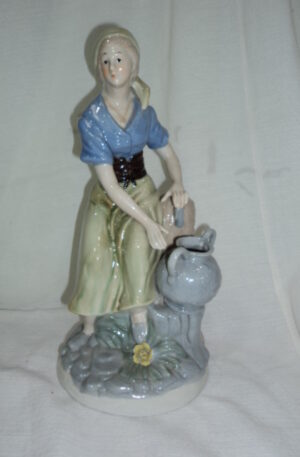 FIGURA DE PORCELANA SIMIL LLADRO ALTURA 31 CM. COD: 78704