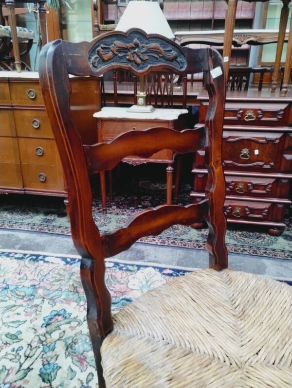 2 SILLAS ESTILO FRANCES PROVENZAL ASIENTO ENJUNCADO. COD: 86803 - Image 7
