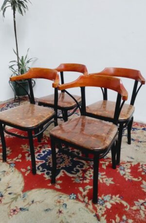 4 SILLAS BAR TIPO SILLONCITOS DISEÑO THONET. COD: 86908