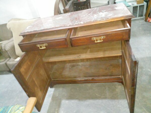 MUEBLE APARADOR ANTIGUO 2 PUERTAS NOGAL Y MARMOL ITALIANO. COD: 84801 - Image 6
