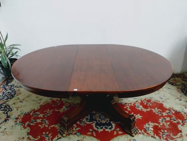MESA DE COMEDOR EN NOGAL ITALIANO CON DOS TABLAS DE ALARGUE. COD: 87209 - Image 5