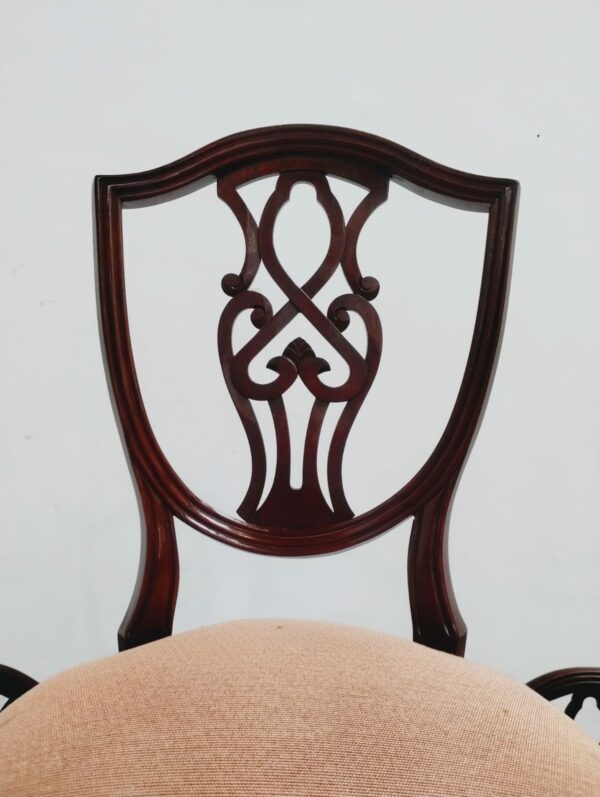 JUEGO DE COMEDOR ESTILO INGLES SHERATON CON SILLONES DE CABECERA. COD: 87220 - Image 12