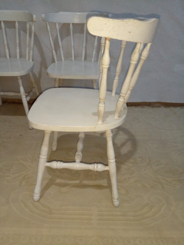 3 SILLAS WINDSOR PINTADAS DE BLANCO. COD: 87217 - Image 9