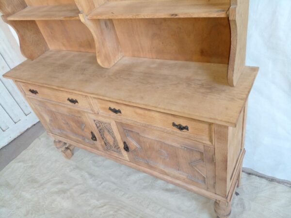 MUEBLE APARADOR CON ALZADA EN ROBLE SELLADO MAPLE and CO. LONDON. COD: 82004 - Image 9