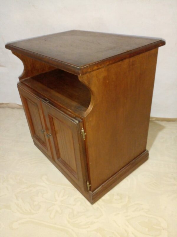 MUEBLE PARA TV EN ROBLE CEREJEIRA, MUEBLE AUXILIAR 2 PUERTAS. COD: 86701 - Image 5