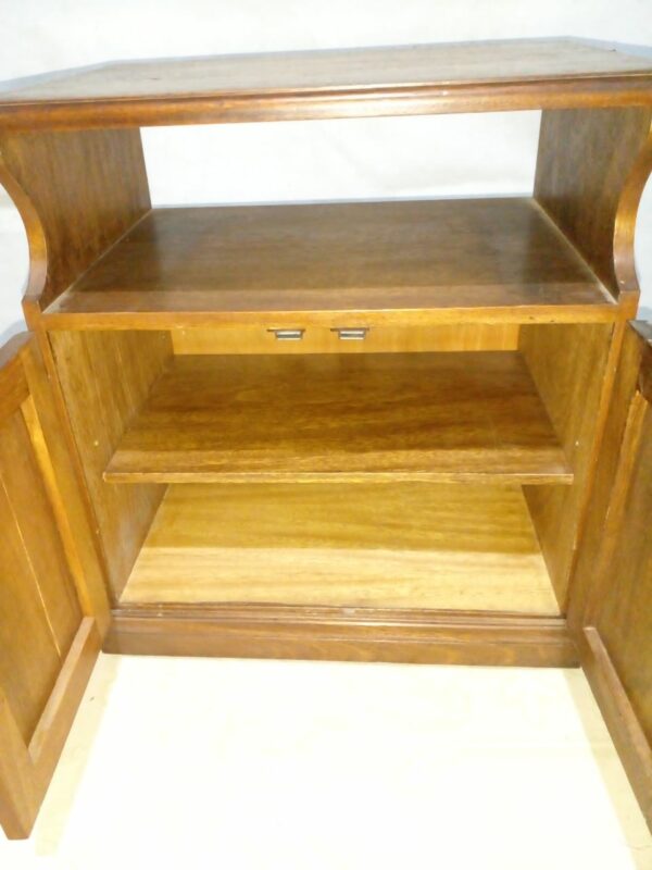 MUEBLE PARA TV EN ROBLE CEREJEIRA, MUEBLE AUXILIAR 2 PUERTAS. COD: 86701 - Image 9