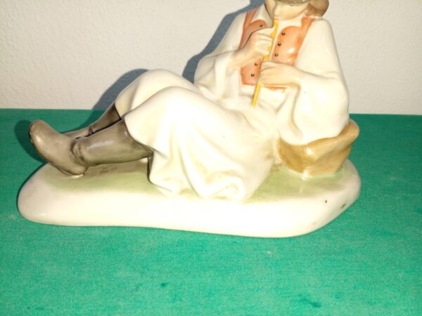 FIGURA DE PORCELANA ANTIGUA COLECCION JOVEN CON FLAUTA. COD: 89501 - Image 5