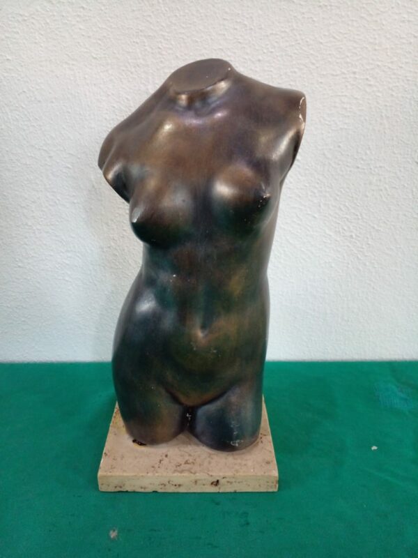 ESCULTURA TORSO DE MUJER DESNUDO BUSTO FEMENINO. COD: 89419