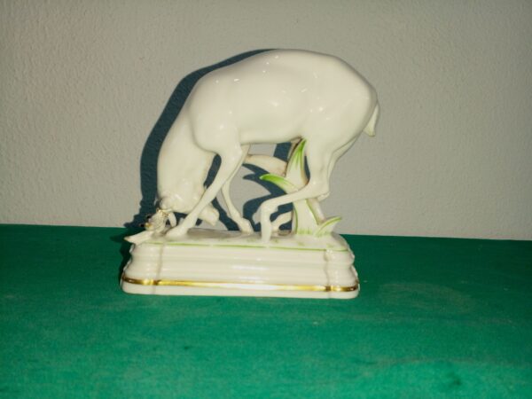 FIGURA CIERVO PORCELANA GERMANY HUTSCHENREUTHER . COD: 89404