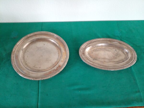 2 FUENTES ANTIGUAS EN METAL PLATEADO. COD: 89803