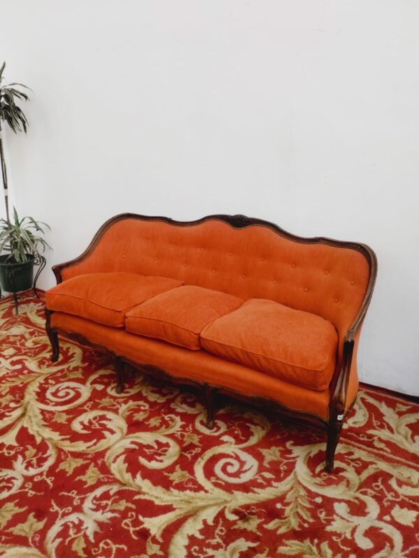 SILLON TRES CUERPOS ESTILO FRANCES LUIS XV TAPIZADO EN CHENILLE. COD: 91302 - Image 2