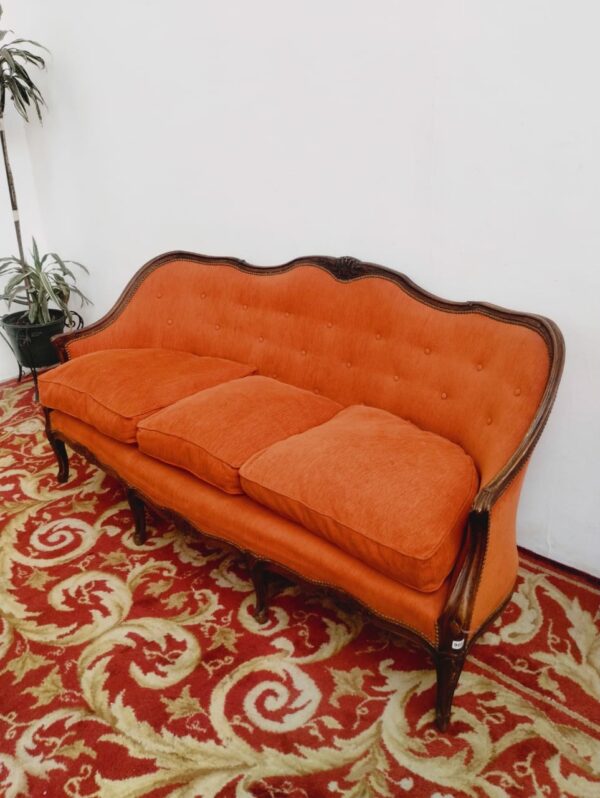 SILLON TRES CUERPOS ESTILO FRANCES LUIS XV TAPIZADO EN CHENILLE. COD: 91302 - Image 5
