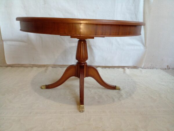 MESA DE COMEDOR ESTILO INGLES EN CAOBA CON TABLA DE ALARGUE. COD: 90703 - Image 3