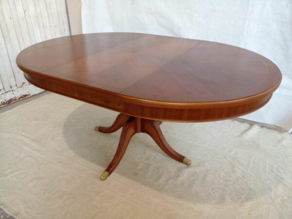 MESA DE COMEDOR ESTILO INGLES EN CAOBA CON TABLA DE ALARGUE. COD: 90703 - Image 11