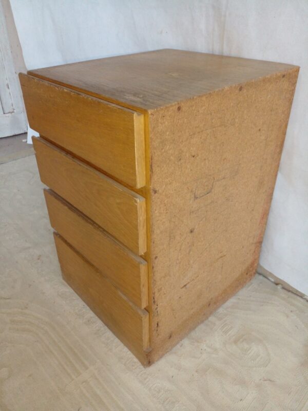 CAJONERA DE PLACARD Y MESA CON DIVISIONES OFERTA POR EL LOTE DE MUEBLES. C 72602 /05 - Image 9