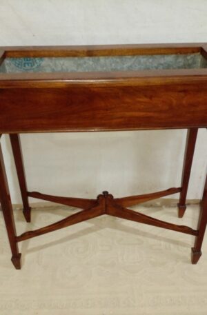MUEBLE DE ESTILO INGLES CON CONSERVADORA ENFRIADORA DE BEBIDA. COD: 81403
