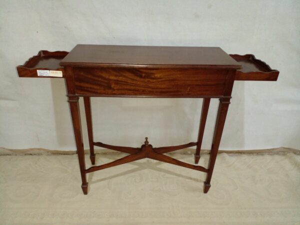 MUEBLE DE ARRIME ESTILO INGLES CON ENFRIADORA DE BEBIDAS. COD: 81102