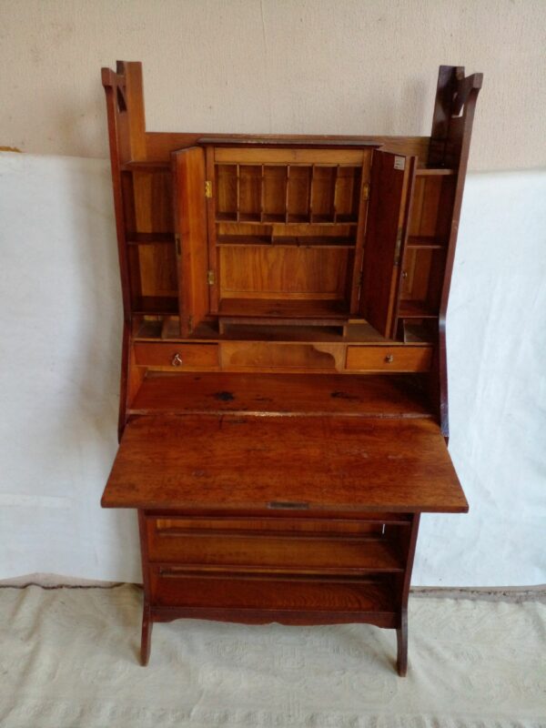 BIBLIOTECA LA NACION EN ROBLE MUEBLE DE COLECCION ART & CRAFT. COD: 81701 - Image 9