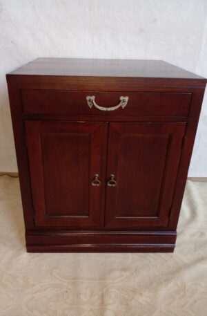 MUEBLE INGLES 2 PUERTAS EN GUINDO, DREXEL HERITAGE. COD: 57214