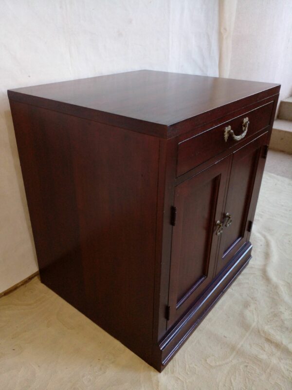 MUEBLE INGLES 2 PUERTAS EN GUINDO, DREXEL HERITAGE. COD: 57214 - Image 5