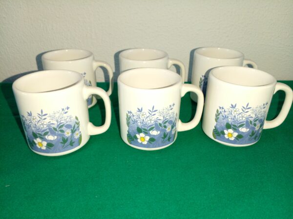 SET DE 6 TAZAS JARRITOS PARA CAFÉ VINTAGE FLORES MARGARITAS. COD: 70112