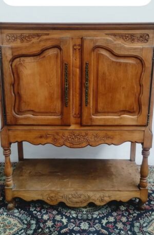 BARGUEÑO ESTILO FRANCES PROVENZAL EN ROBLE LAVADO. COD: 92301