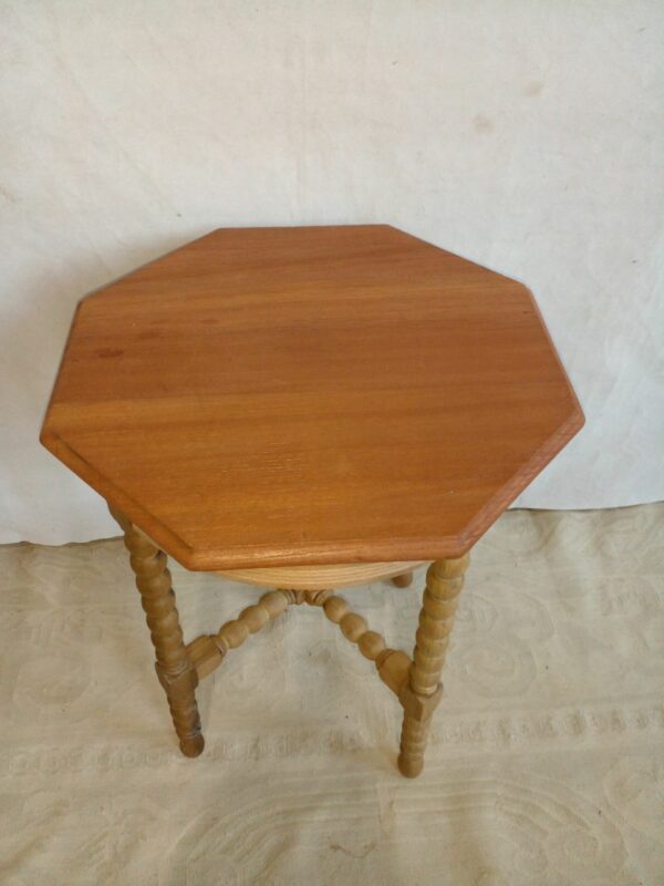 MESA DE SALA ANTIGUA ESTILO JACOBINO MADERA LAVADA NATURAL. COD: 85005 - Image 4