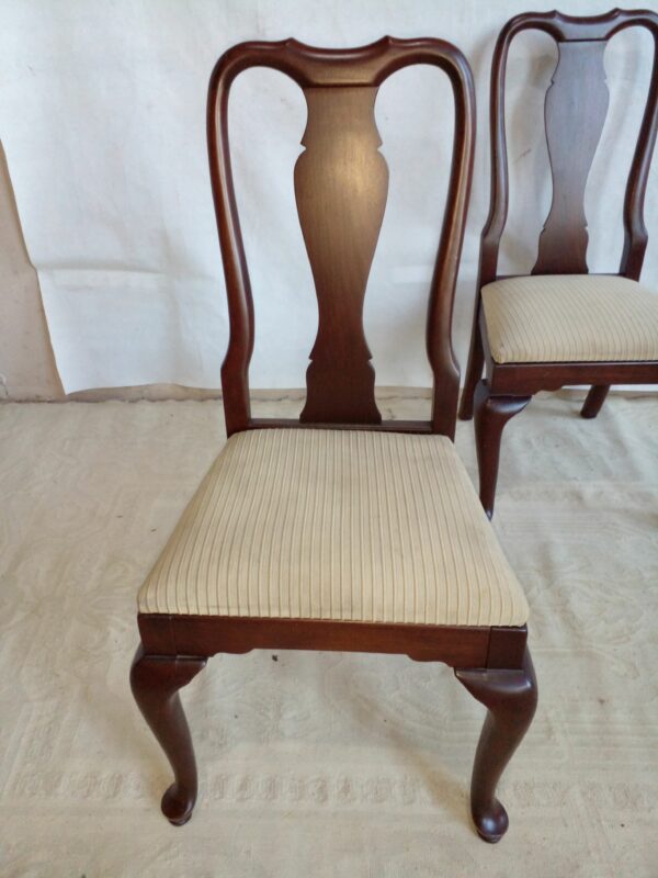 SILLA ESTILO INGLES REINA ANA, MADE IN USA DREXEL HERITAGE. COD: 76919 - Image 6