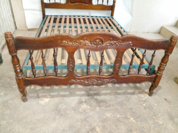 CAMA 2 PLAZAS ESTILO FRANCES PROVENZAL EN ROBLE. COD: 92803 - Image 4