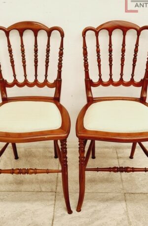 2 SILLAS ANTIGUAS ESTILO ISABELINO MUEBLES DE COLECCION. COD: 92801