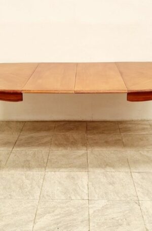 MESA DE COMEDOR ESTILO INGLES REINA ANA EN NOGAL CON DOS TABLAS DE ALARGUE. COD: 92504