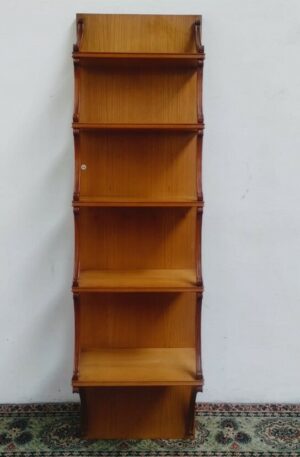 REPISA DE COLGAR EN MADERA ESTILO INGLES MODERNA. COD: 94801