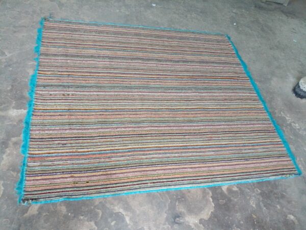 ALFOMBRA TAPIZ HILO TEJIDO MULTICOLOR. COD: 95302