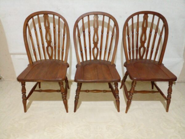 SILLA WINDSOR RESPALDO PALMETA MADERA MACIZA SILLAS COUNTRY. COD: 95007