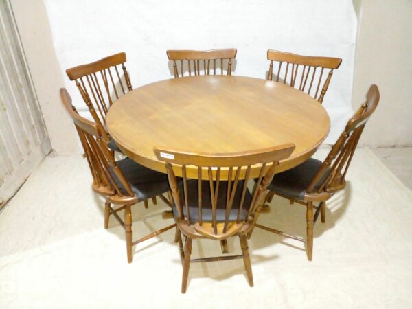 JUEGO DE COMEDOR WINDSOR MESA CON 6 SILLAS COUNTRY. COD: 95003 / 95004
