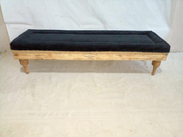 BANQUETA PIE DE CAMA MADERA SELLADA FÜRSTENBERG HOLZ GERMANY. COD: 93913