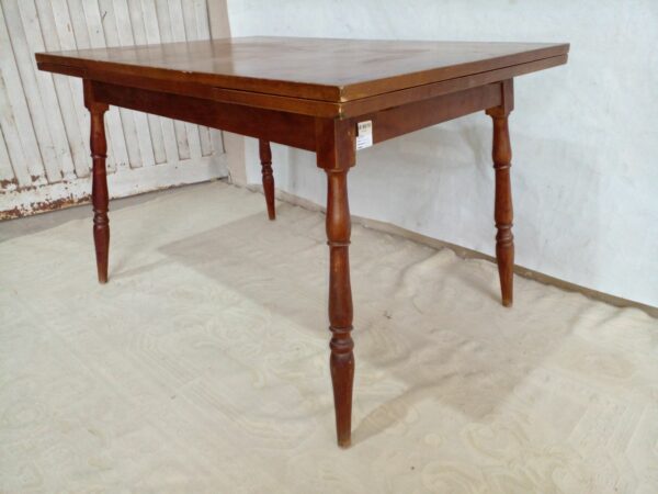 MESA DE COMEDOR ESTILO WINDSOR CON TABLAS DE ALARGUE. COD 93101 - Image 13