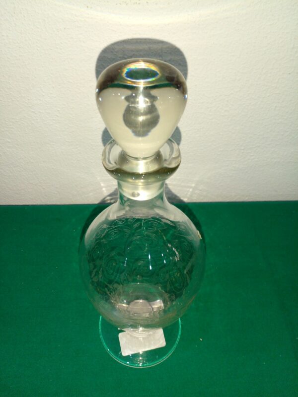 BOTELLON ANTIGUO DE CRISTAL TALLADO AL ACIDO. COD: 95503 - Image 3