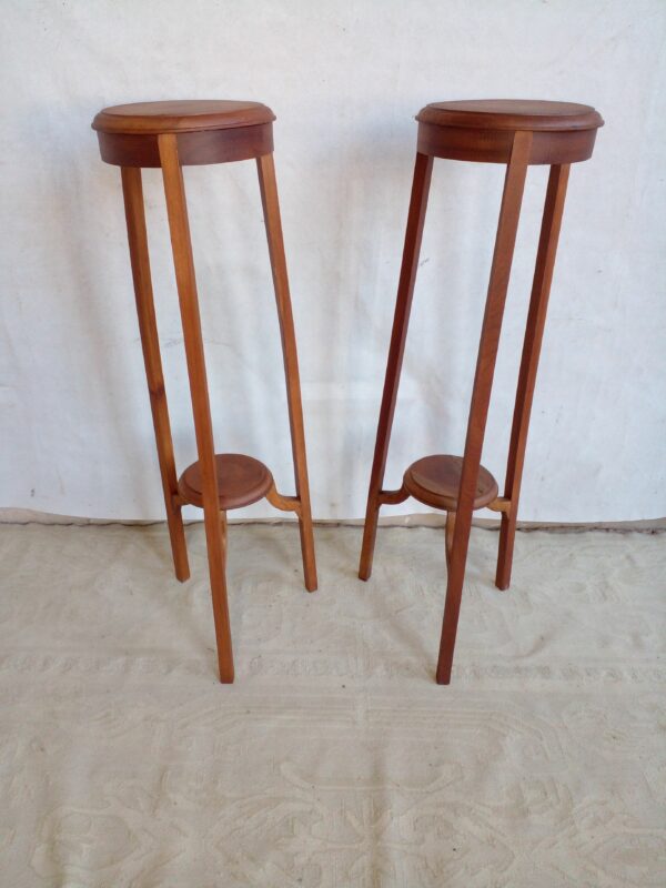 PEDESTAL COLUMNA MACETERO ANTIGUO CEDRO LAVADO NATURAL. COD: 93802