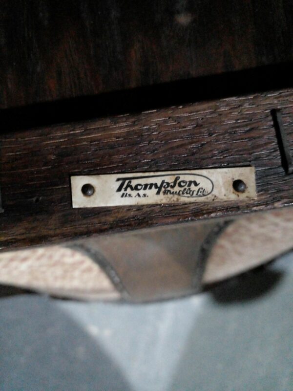 SILLON DE ROBLE SELLADO THOMPSON DE SALA O CABECERA DE MESA ANTIGUO. COD: 95509 - Image 8